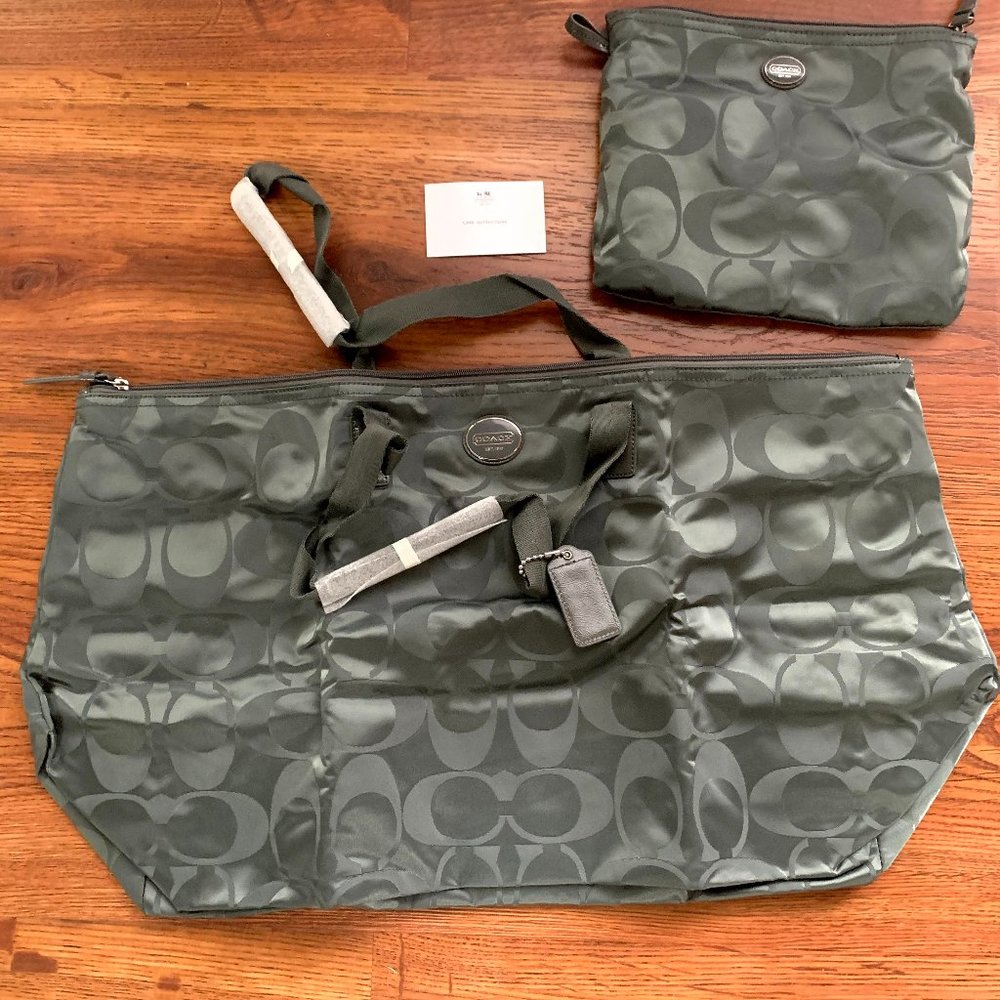 Coach Getaway Signature Nylon Large Packable